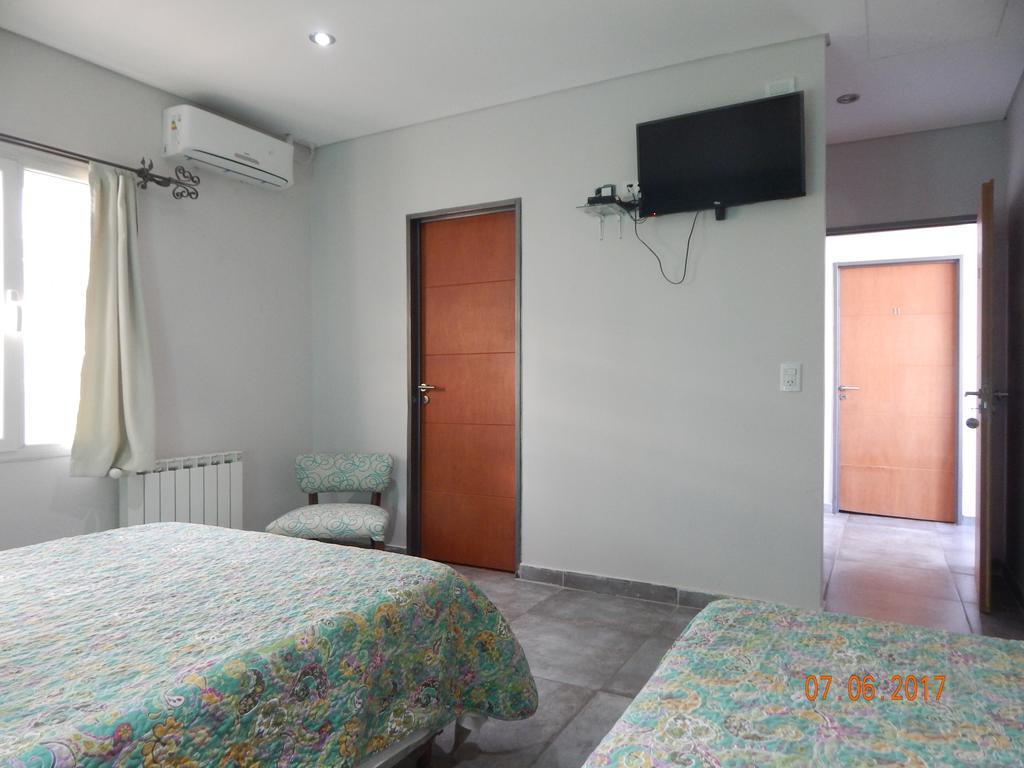 Hotel El Recreo General Roca Exterior photo